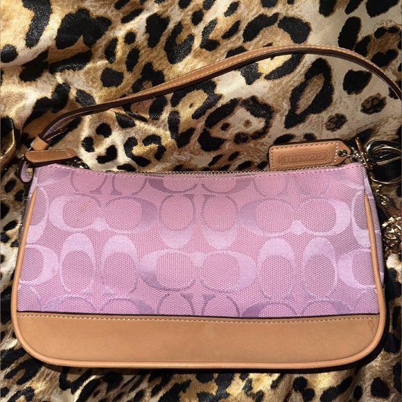Coach Demi Signature Pink Lilac - Picture 2 of 4
